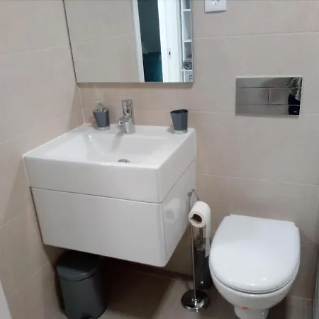 Angies Place Apartment *